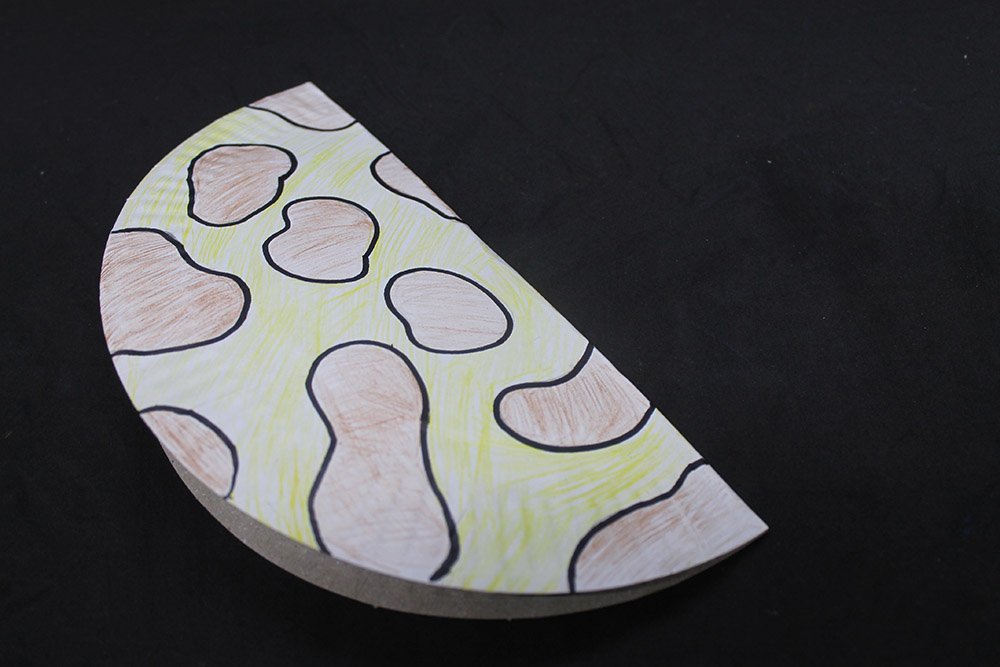 How to Make a Paper Plate Giraffe - Step 13