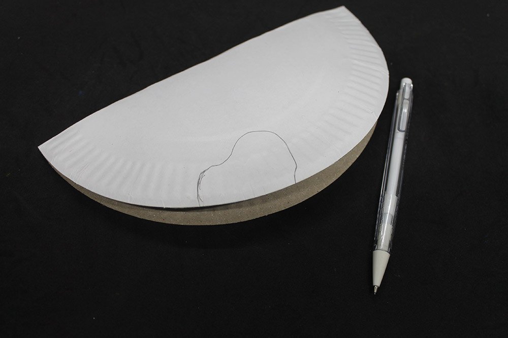 How to Make a Paper Plate Giraffe - Step 9