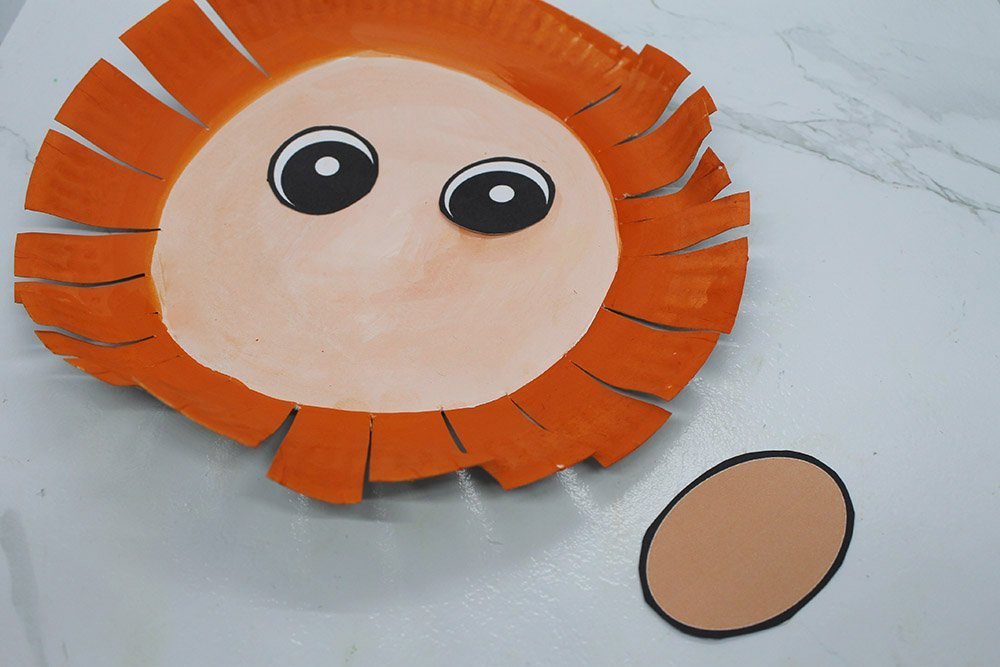 How to Make a Paper Plate Leprechaun - Step 10