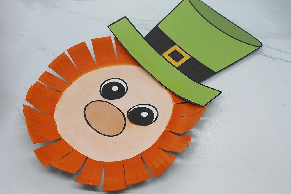 How to Make a Paper Plate Leprechaun - Step 12