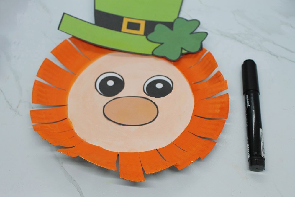 How to Make a Paper Plate Leprechaun - Step 14