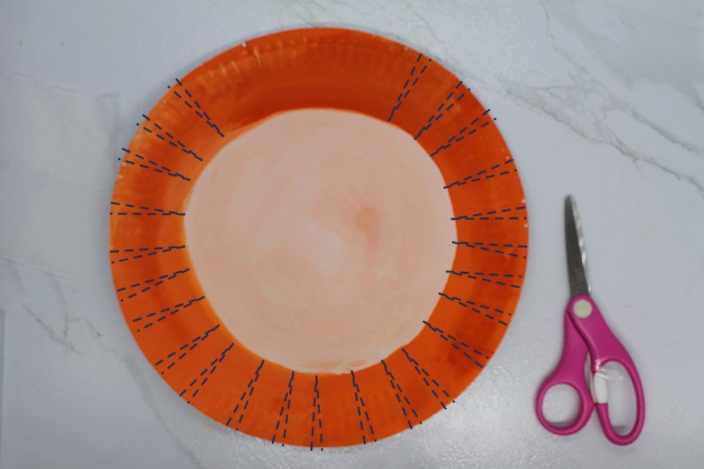 How to Make a Paper Plate Leprechaun - Step 4