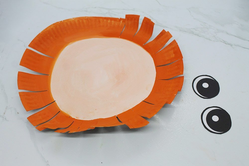 How to Make a Paper Plate Leprechaun - Step 9
