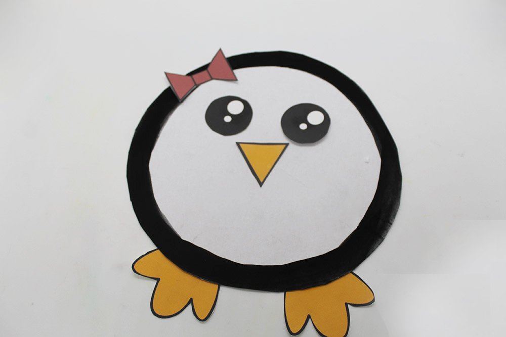 How to Make a Paper Plate Penguin - Step 13