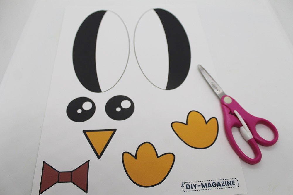 How to Make a Paper Plate Penguin - Step 7