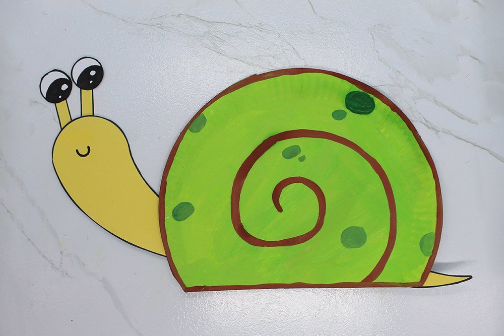 How to Make a Paper Plate Snail - Finish
