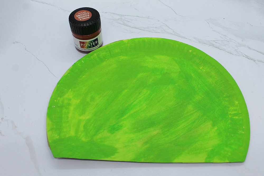 How to Make a Paper Plate Snail - Step 11