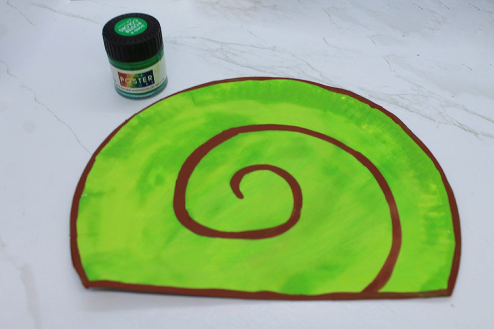 How to Make a Paper Plate Snail - Step 12