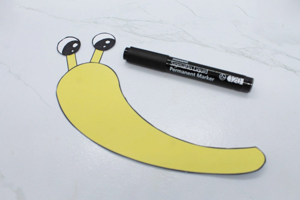 How to Make a Paper Plate Snail - Step 19