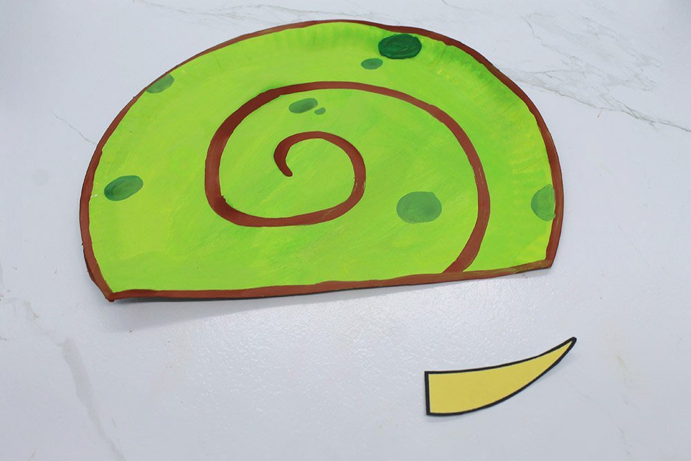 How to Make a Paper Plate Snail - Step 24