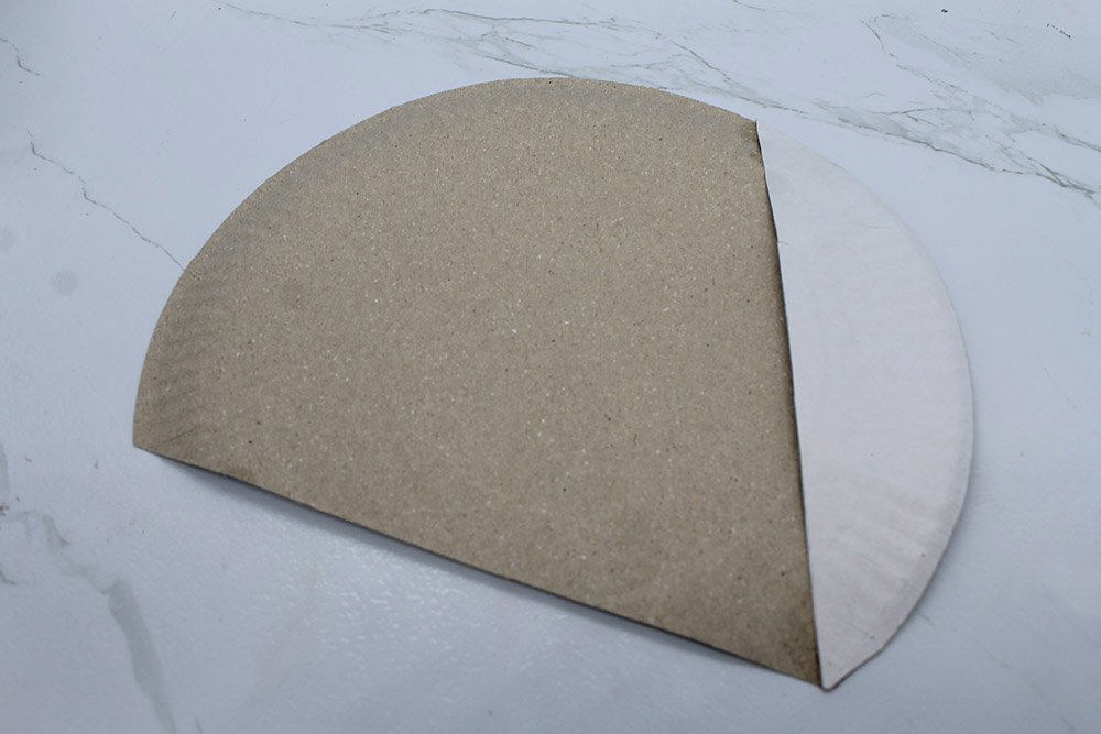 How to Make a Paper Plate Snail - Step 9