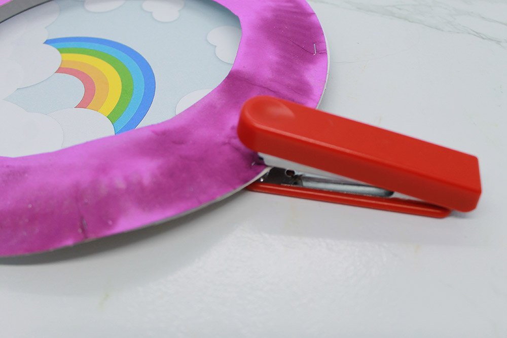 How to Make a Paper Plate Unicorn -Step 15