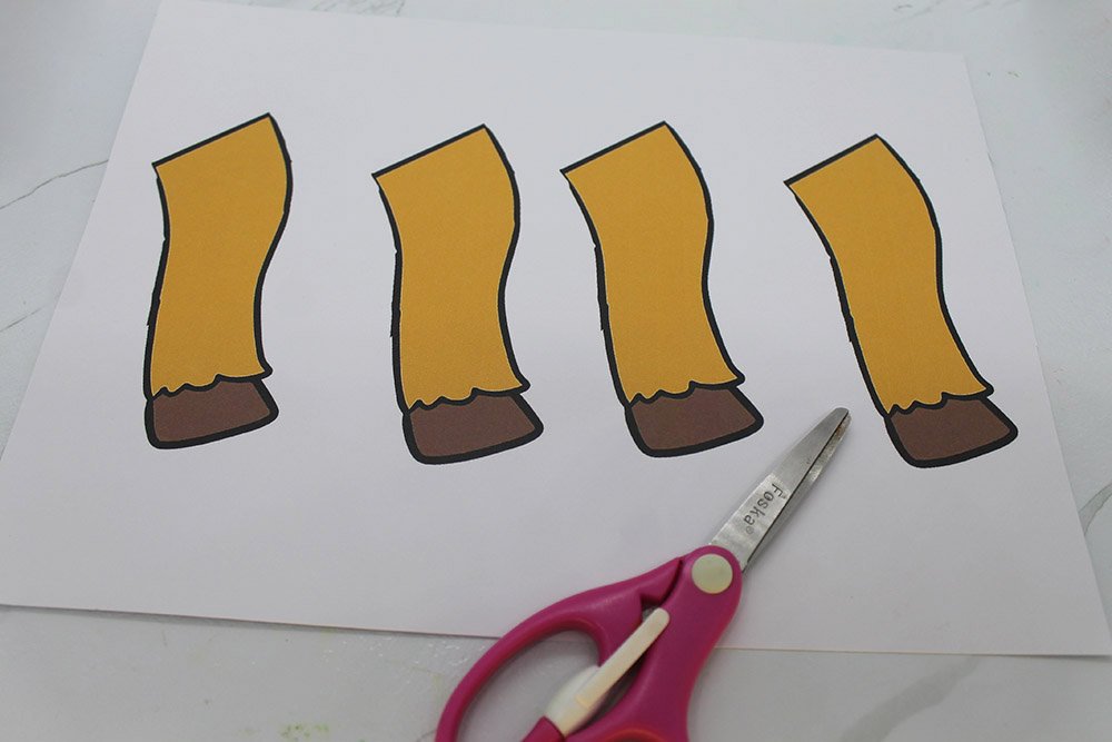 How To Make A Paper Plate Horse - Step 1