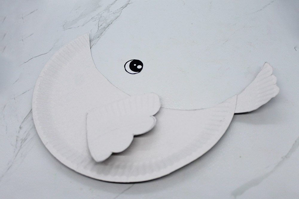 How To Make a Paper Plate Chicken - Step 13