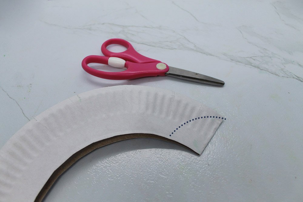 How to Make a Paper Plate Bird - Step 015