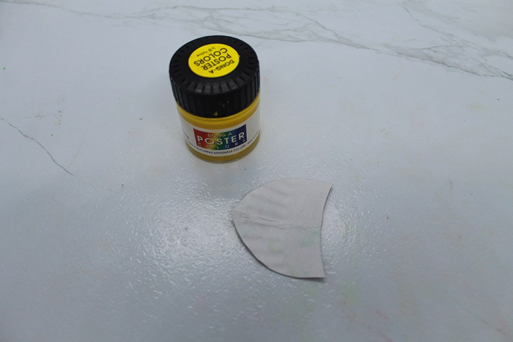 How to Make a Paper Plate Bird - Step 016