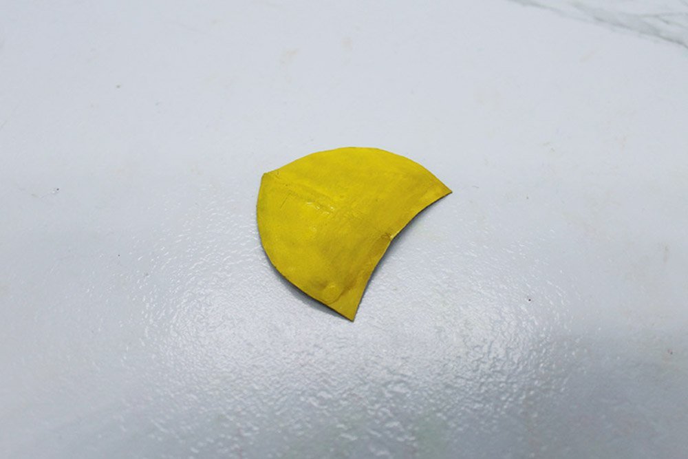 How to Make a Paper Plate Bird - Step 017