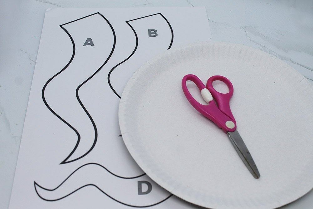 How to Make a Paper Plate Octopus - Step 1