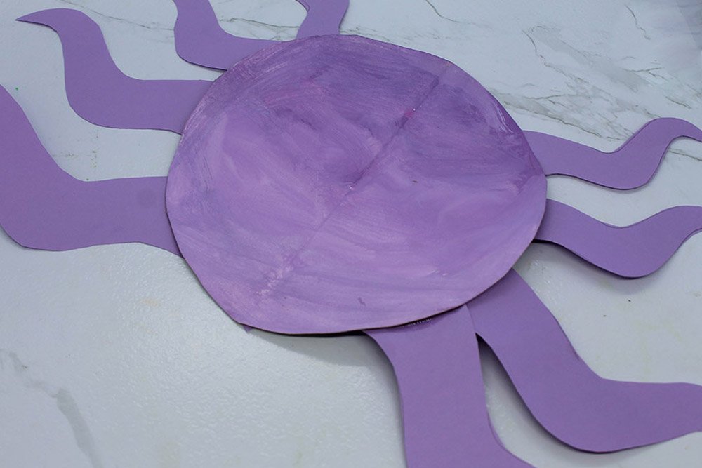 How to Make a Paper Plate Octopus - Step 17