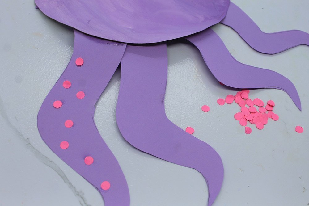 How to Make a Paper Plate Octopus - Step 20
