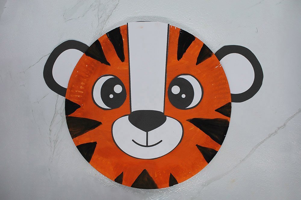 How to Make a Paper Plate Tiger - Finish
