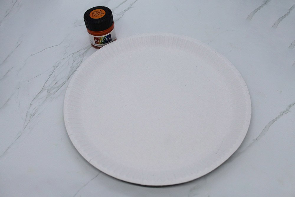 How to Make a Paper Plate Tiger - Step 1