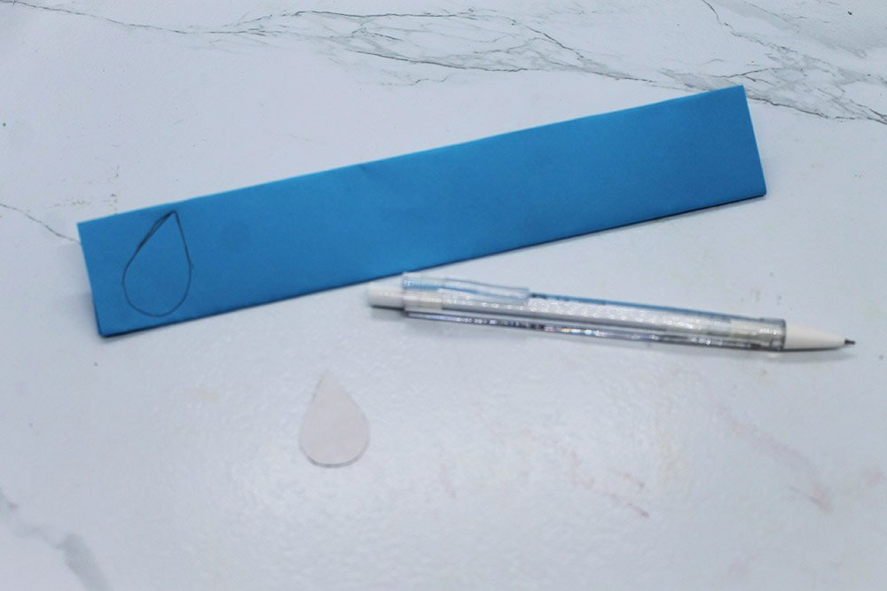 How to Make a Paper Plate Umbrellla - Step 19