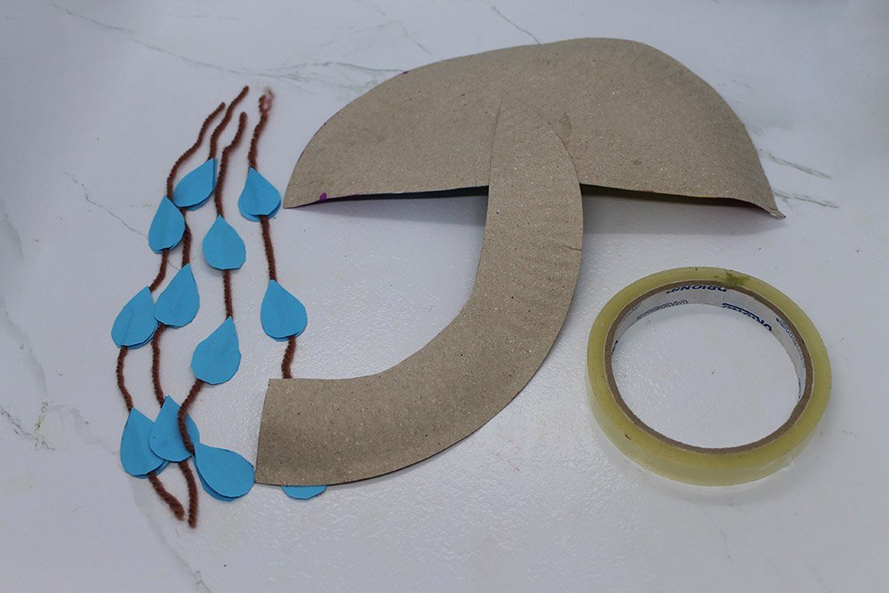 How to Make a Paper Plate Umbrellla - Step 30