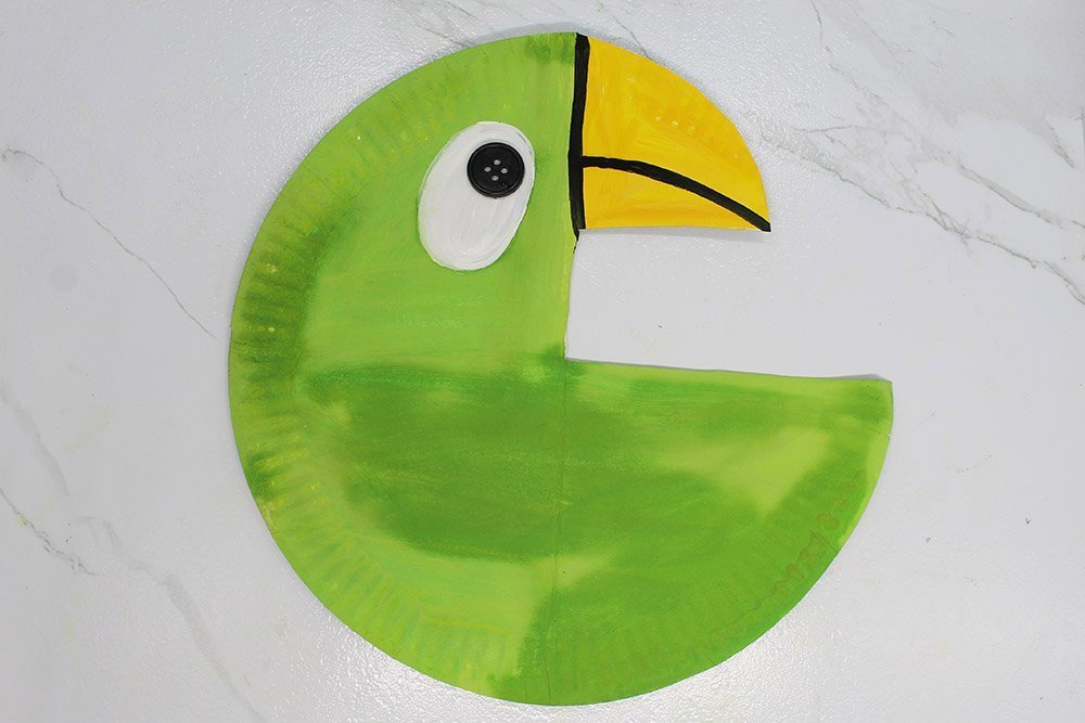 How to Make a Paper Plate Parrot - Step 013