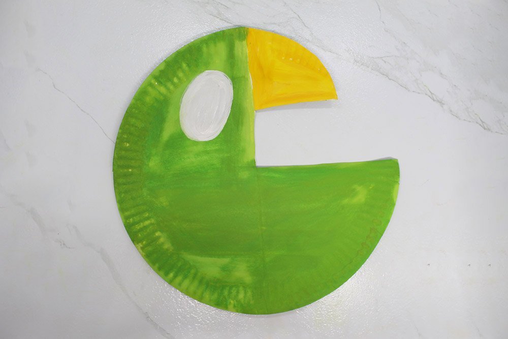 How to Make a Paper Plate Parrot - Step 09
