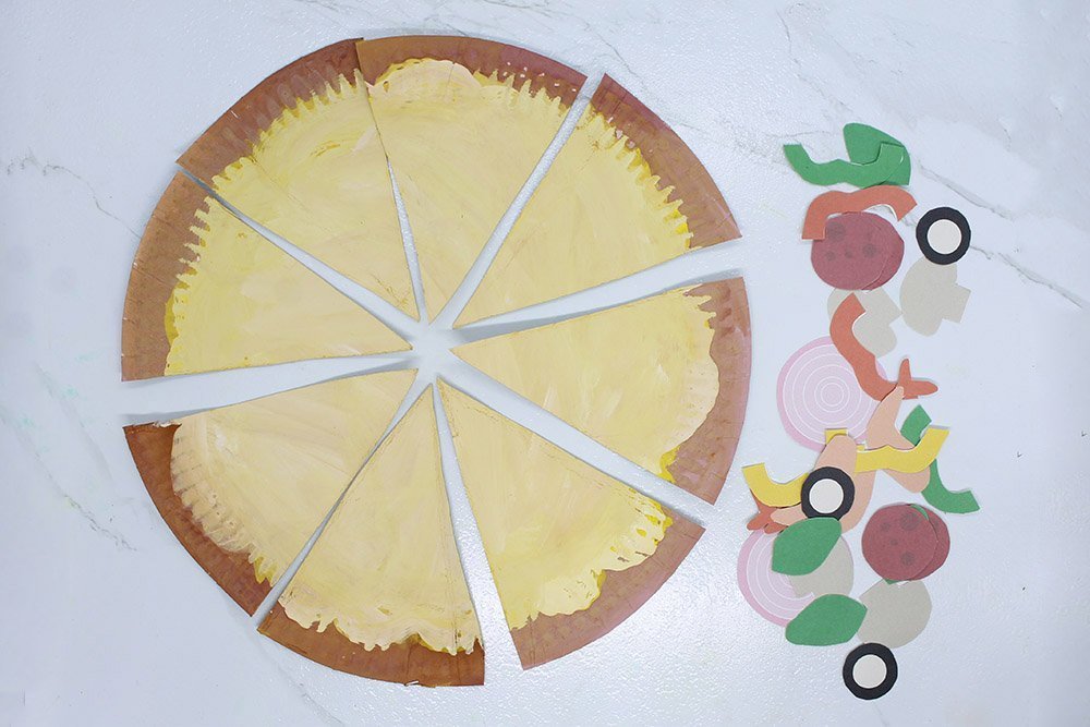 How to Make a Paper Plate Pizza - Step 07