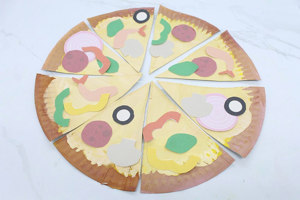 How to Make a Paper Plate Pizza - Step 08