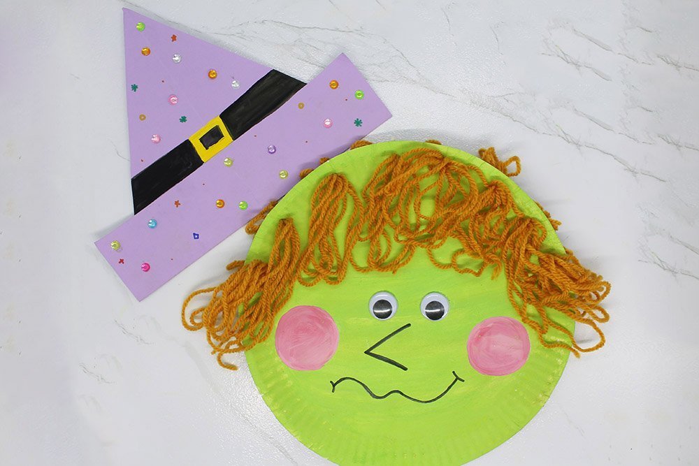 How to Make a Paper Plate Witch - Step 032