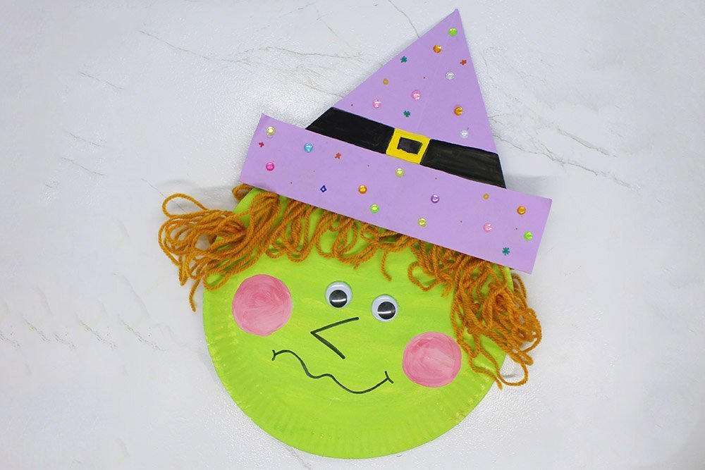 How to Make a Paper Plate Witch - Step 033