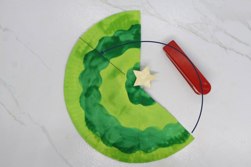 How to Make a Paper Plate Christmas Tree - Step 014
