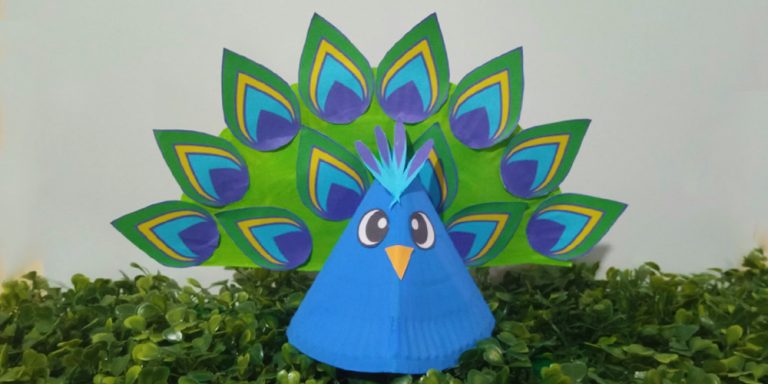 Easy Paper Plate Peacock Craft for kids