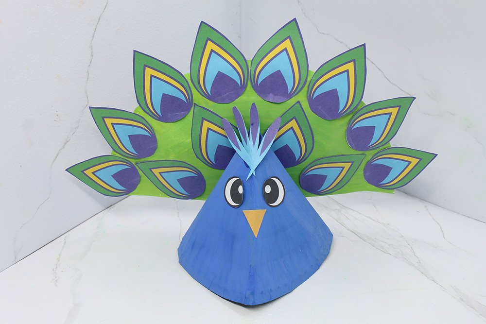 How to Make a Paper Plate Peacock - Finish