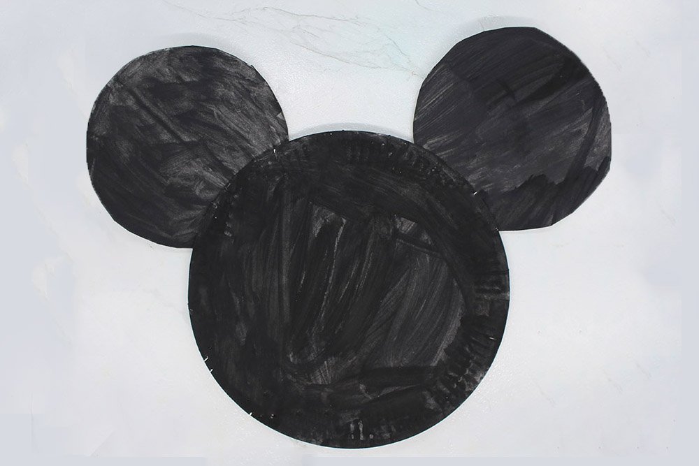 How to Make a Paper Plate Mouse - Step 11