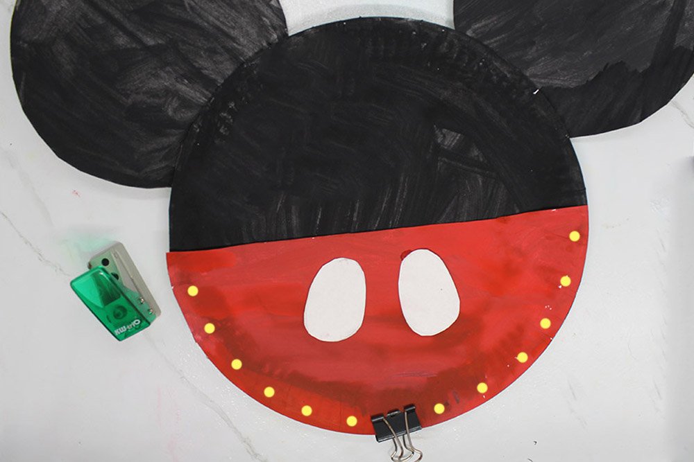 How to Make a Paper Plate Mouse - Step 21