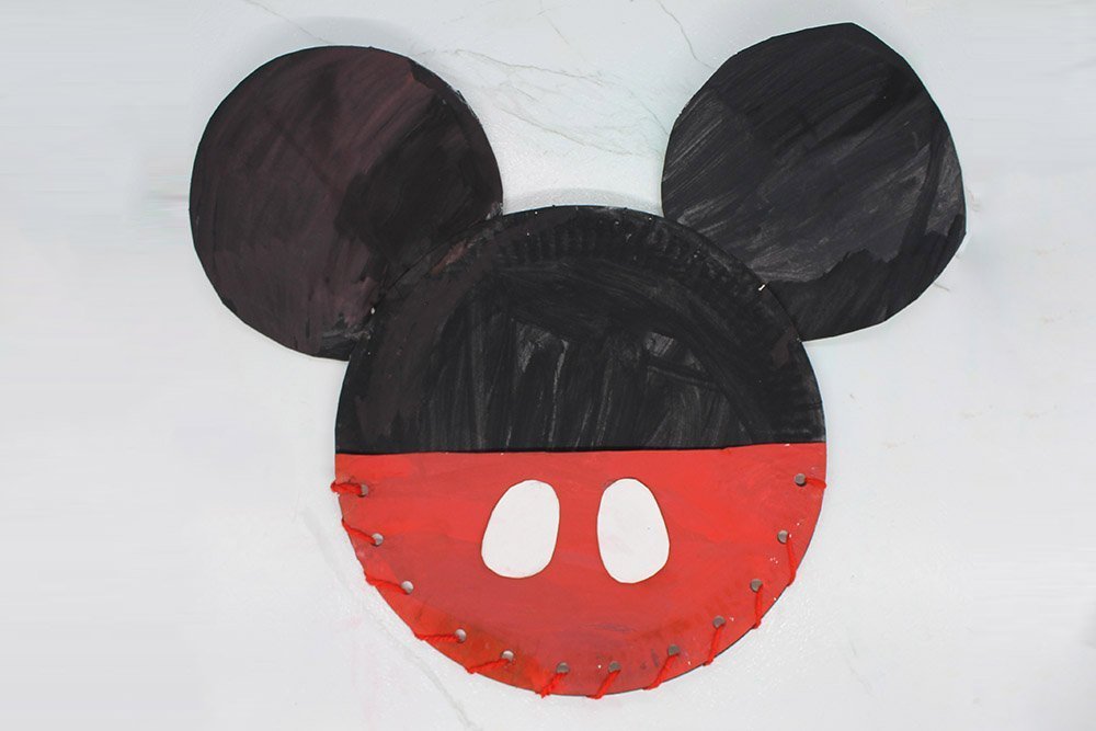 How to Make a Paper Plate Mouse - Step 26
