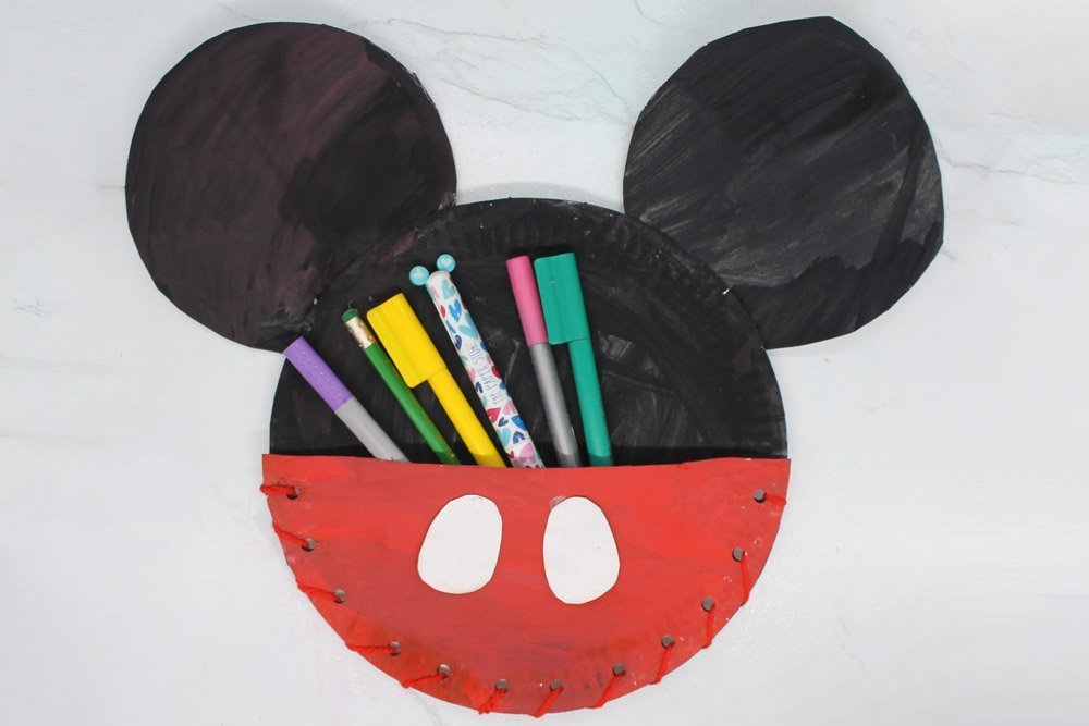 How to Make a Paper Plate Mouse - Step 27
