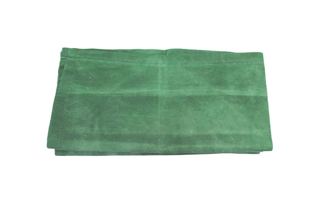 How_to_do_a_turkey_napkin_fold_step_3