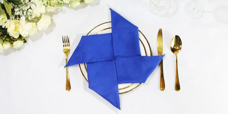 How to Make a Pinwheel Napkin Fold | Guide for Everybody