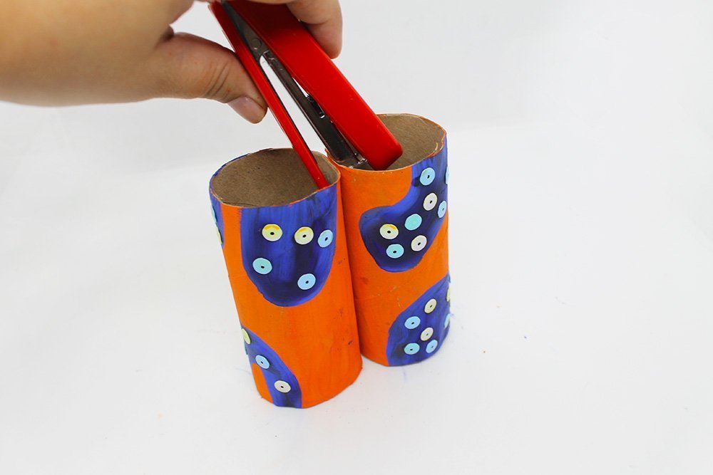 diy_binoculars_for_kids_step_7