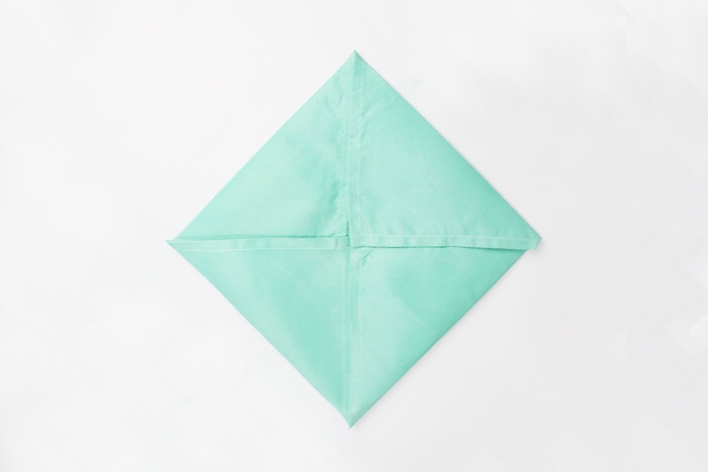 how_fold_a_water_lily_napkin_step_3