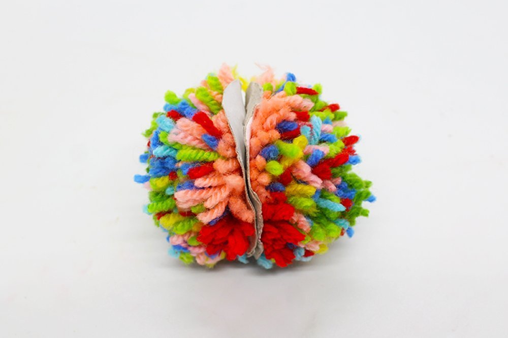 how_to_make_a_pom_pom_hat_step_26