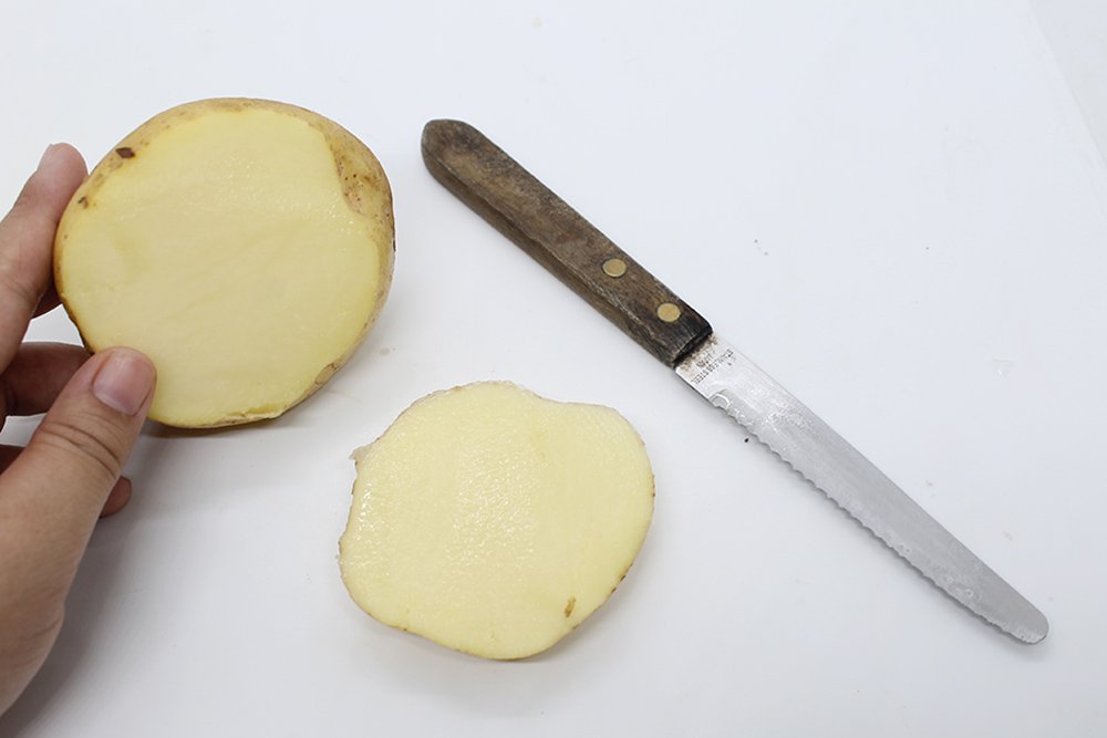 how_to_make_potato_stamps_step_3