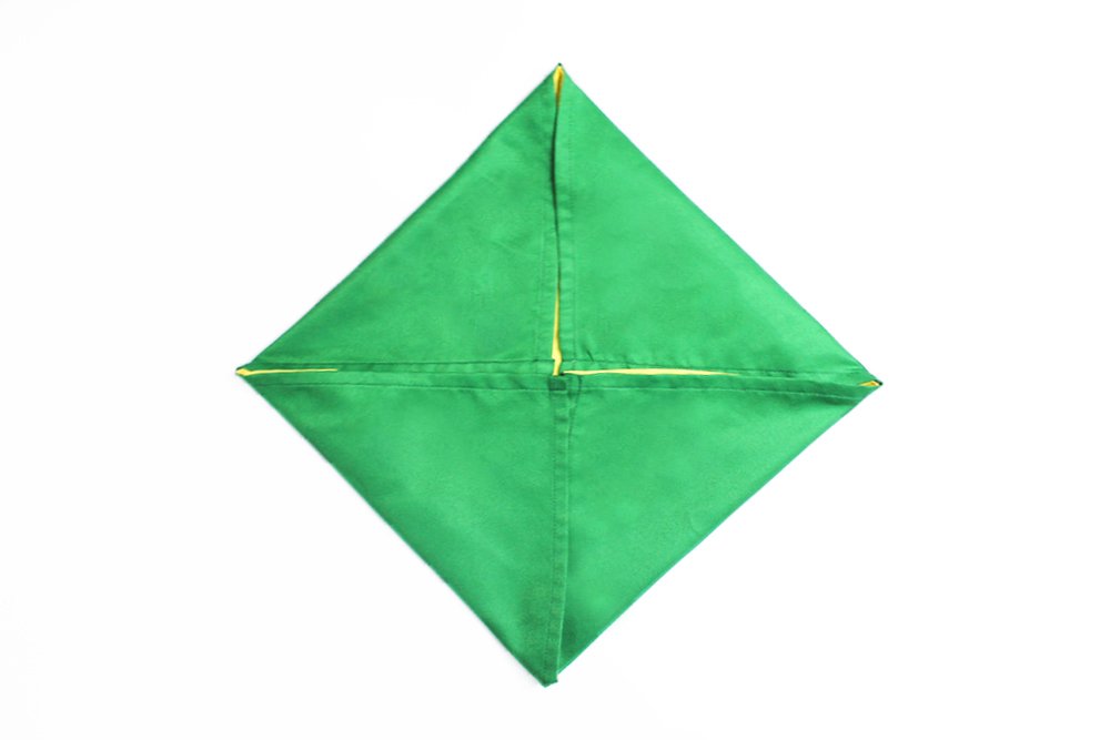 bread_basket_napkin_fold_guide_step_4