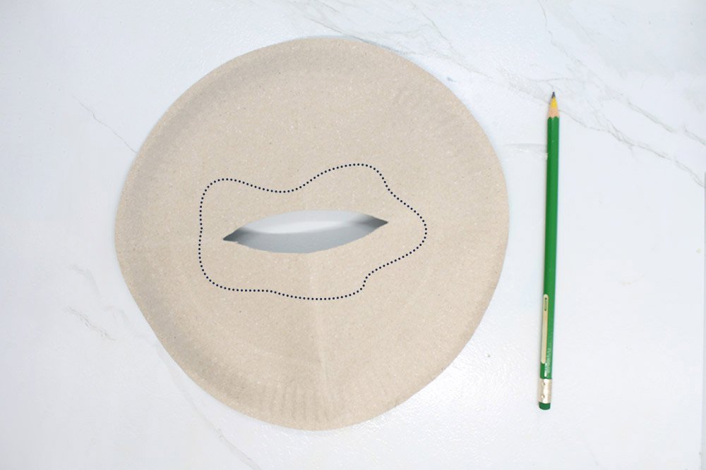 how- to-make -a-groundhog-paper-plate-craft-step-5
