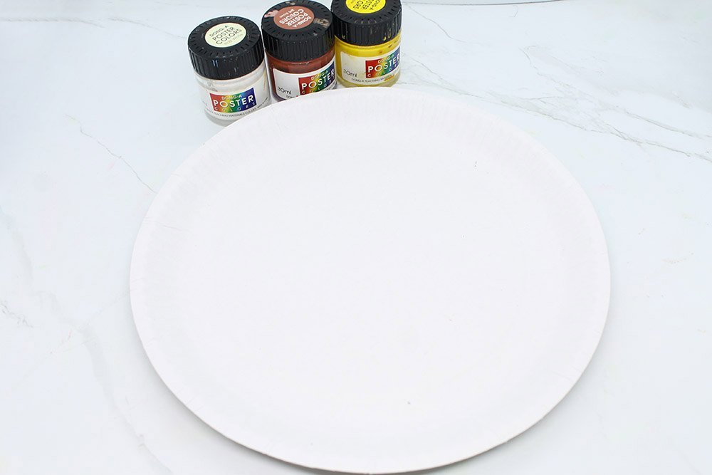 how-to-make-a-paper-plate-ice-cream-craft-step 1